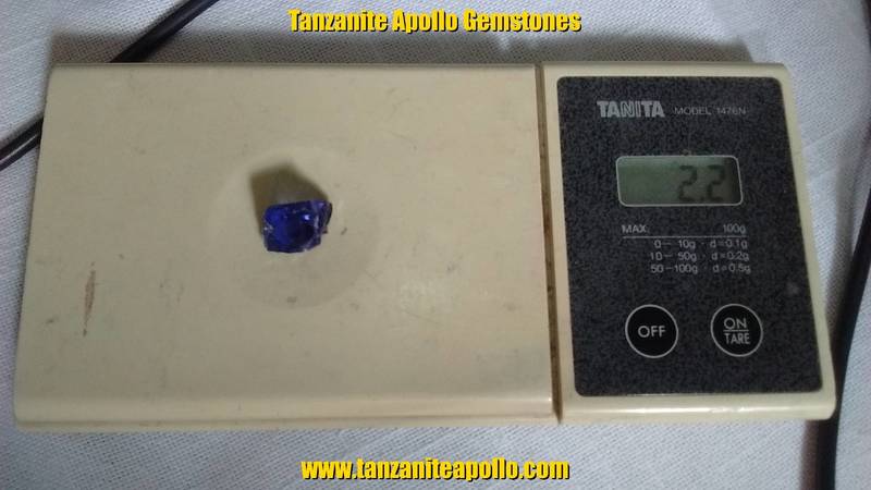 The blue rough Tanzanite of 2.2 grams or 11 carats