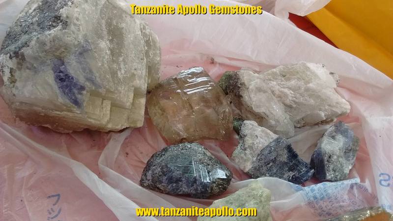 Tanzanite ore and some quartz