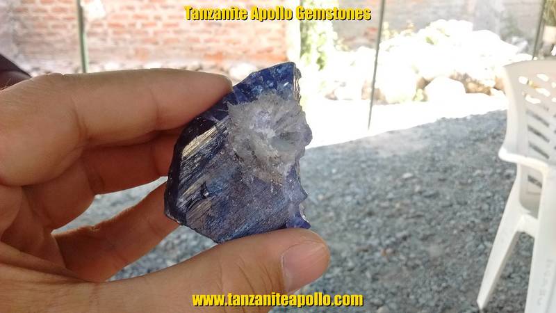 Beautiful specimen of Tanzanite