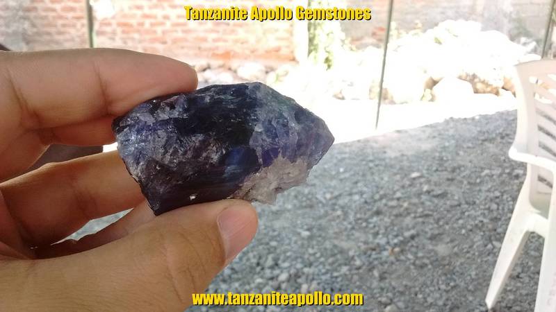 Beautiful specimen of Tanzanite