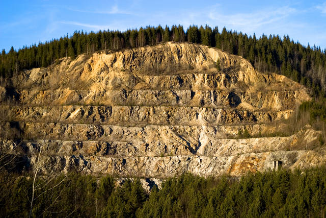 Large ore in the hill