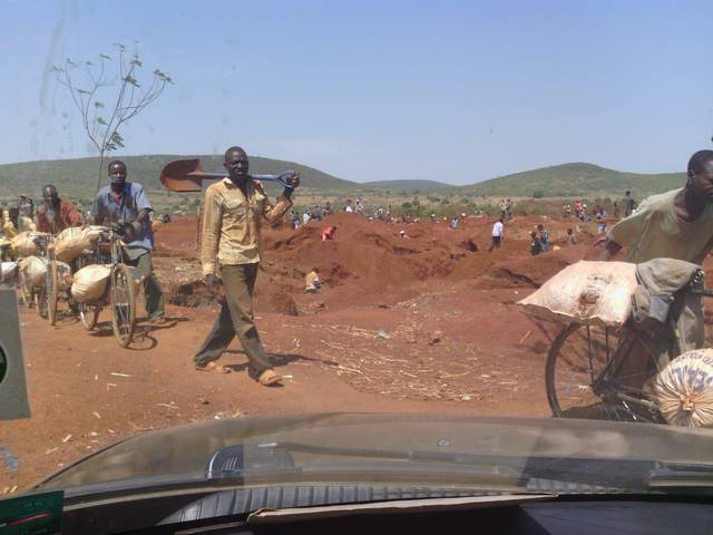 Small scale miners working in Tanzania